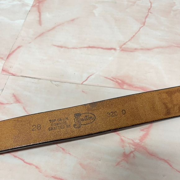 Sold Justin tooled leather Bonnie brown belt sz 28 - Picture 6 of 7